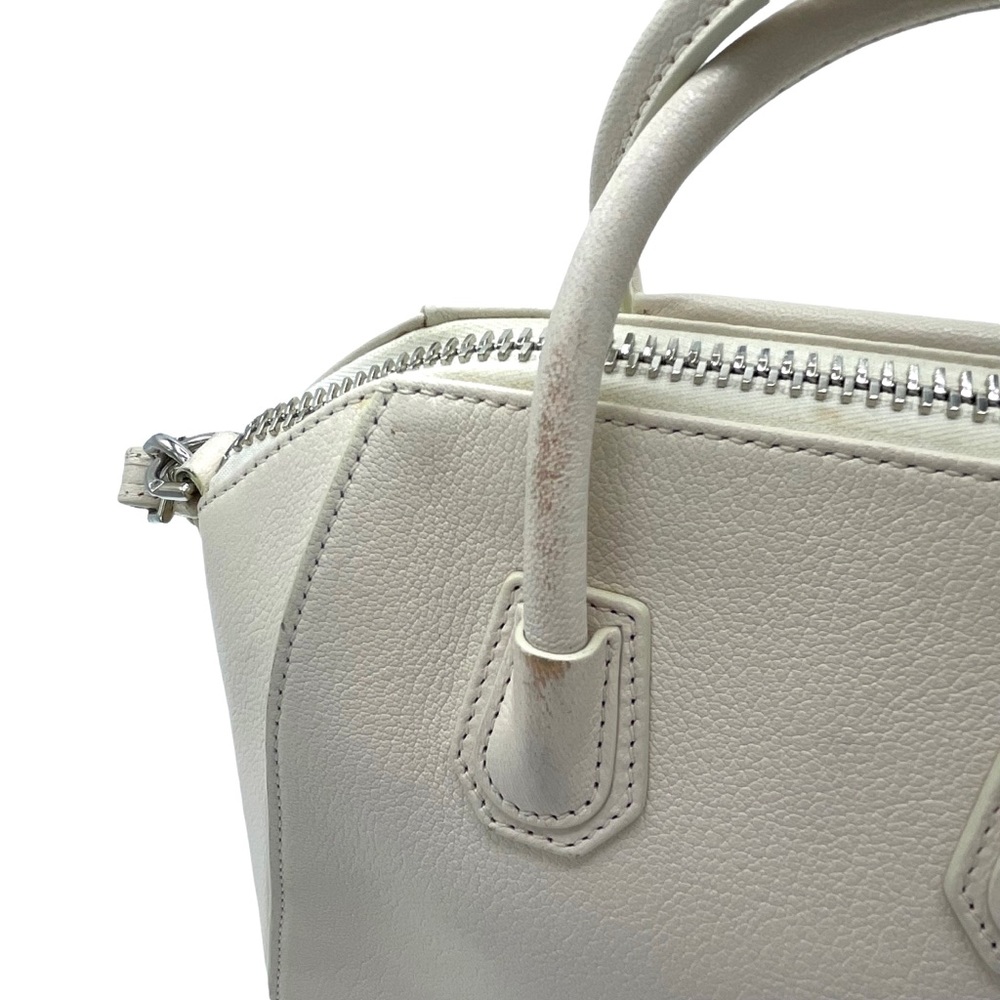 Givenchy Mini Antigona Bag in Grained Leather - Picture 4 of 9